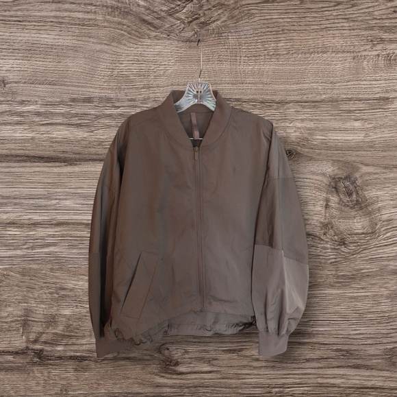 Lululemon Lightweight Hem-Cinch Bomber Jacket Nomad - Picture 8 of 10